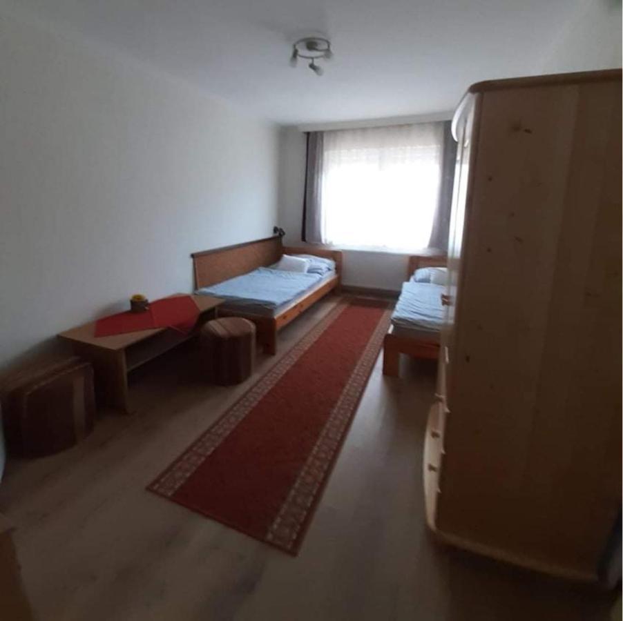 Pegazus Vendeghaz Hotel Hajduszoboszlo Exterior photo